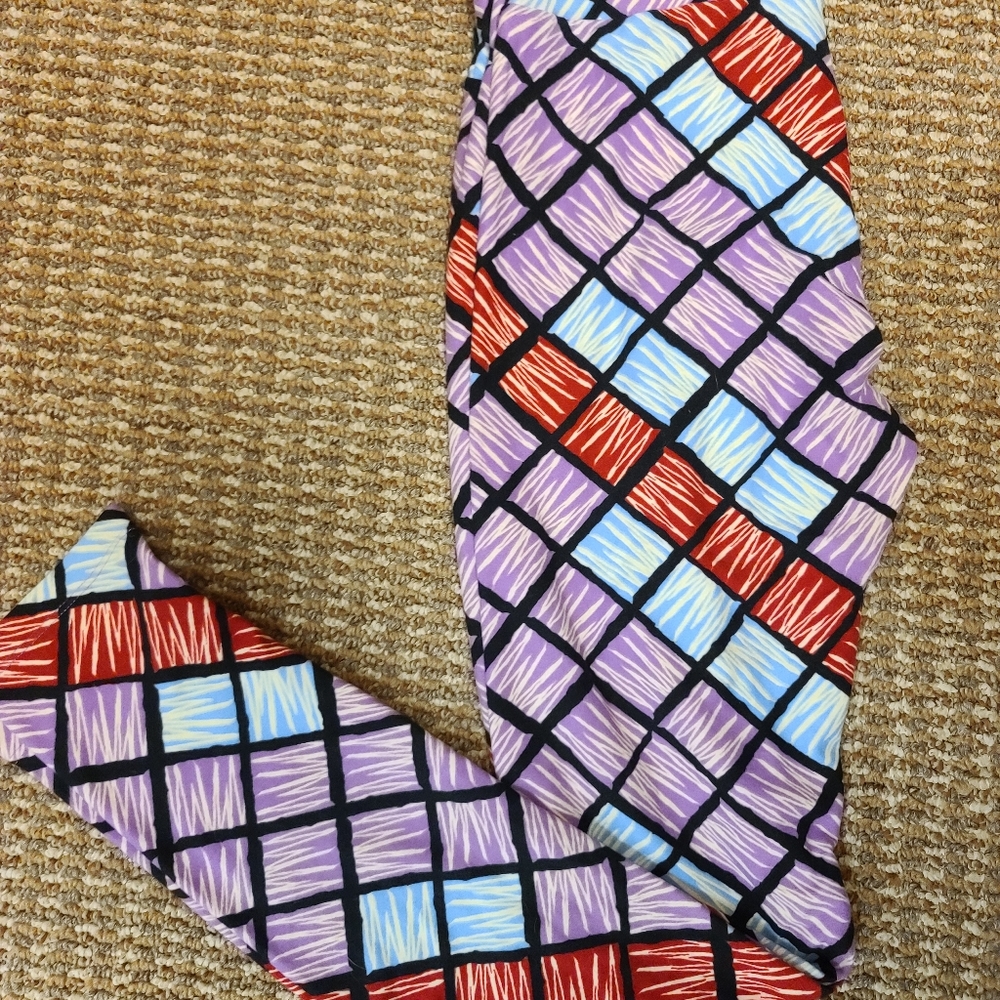 LuLaRoe One Size Leggings Purple Squares